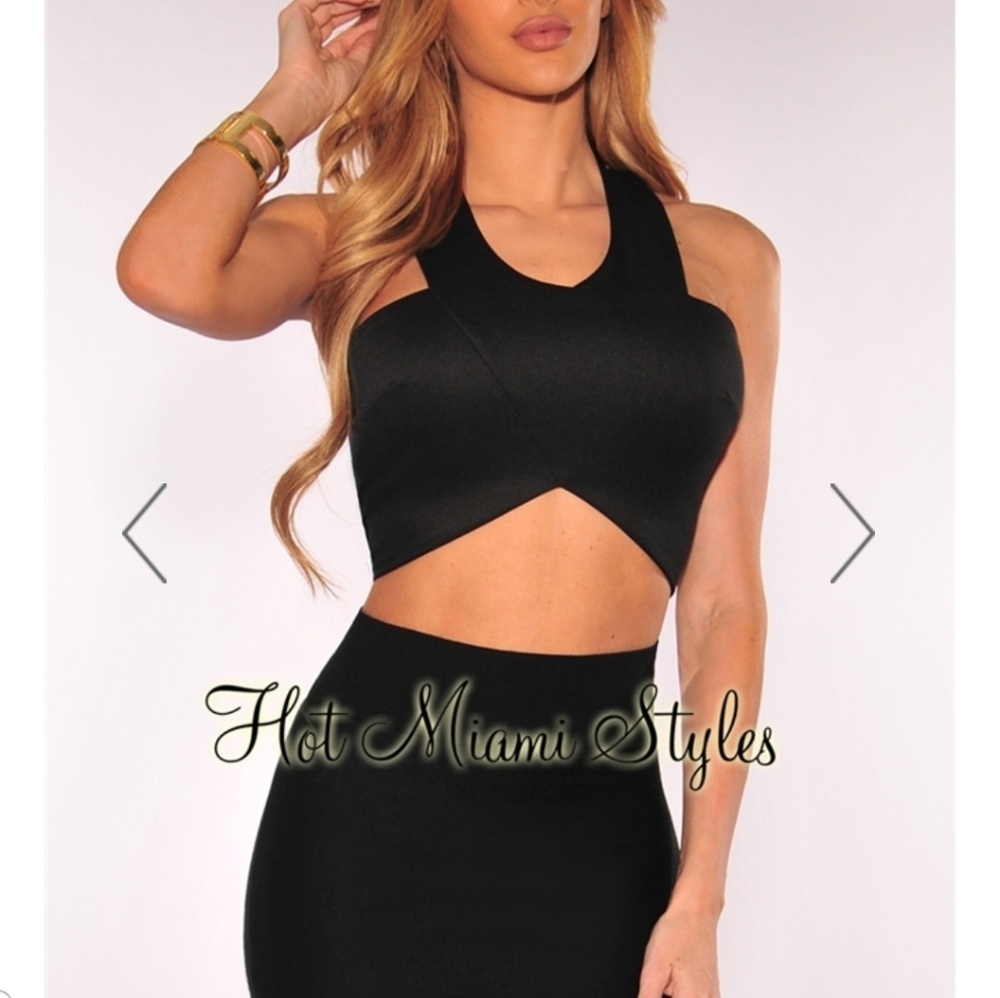 Black Crop Top